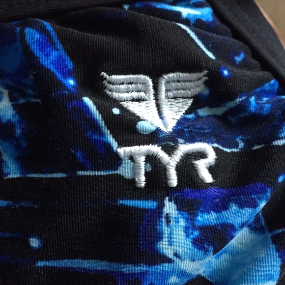 TYR Racing Suit (40) - Picture 2 of 2